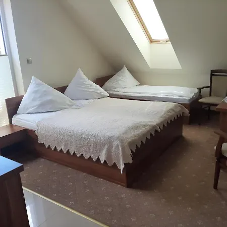 Zlota Roza Bed & Breakfast 4*