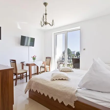 Bed & Breakfast Zlota Roza 4*