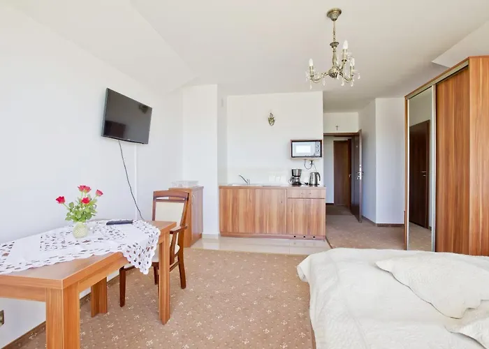 Nocleg ze śniadaniem Złota Róża Sarbinowo