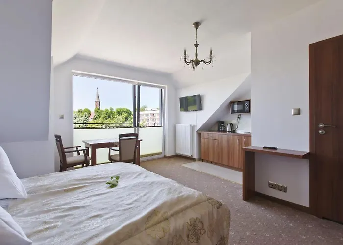 Złota Róża Nocleg ze śniadaniem Sarbinowo